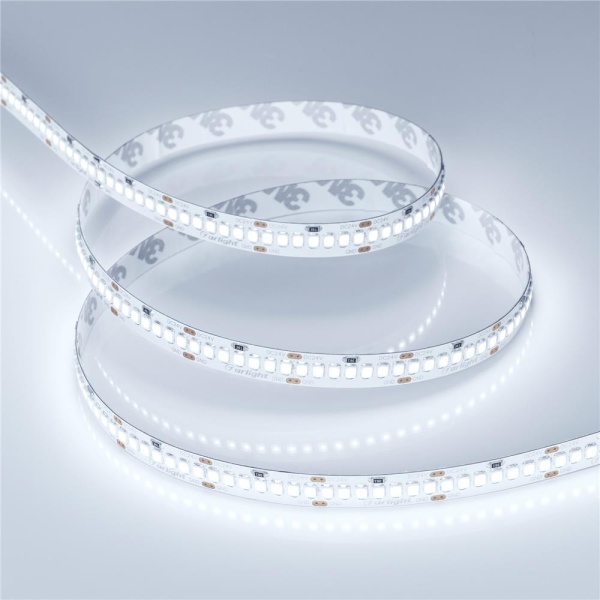 Светодиодная лента RT 2-5000 24V Cool 8K 10mm (2835, 252 LED/m, LUX) (Arlight, 10 Вт/м, IP20)